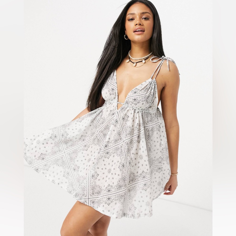 NWT Strappy Bandana Print Beach Dress
